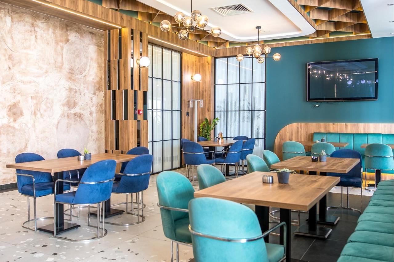 Hotel Omni Valjevo Luaran gambar