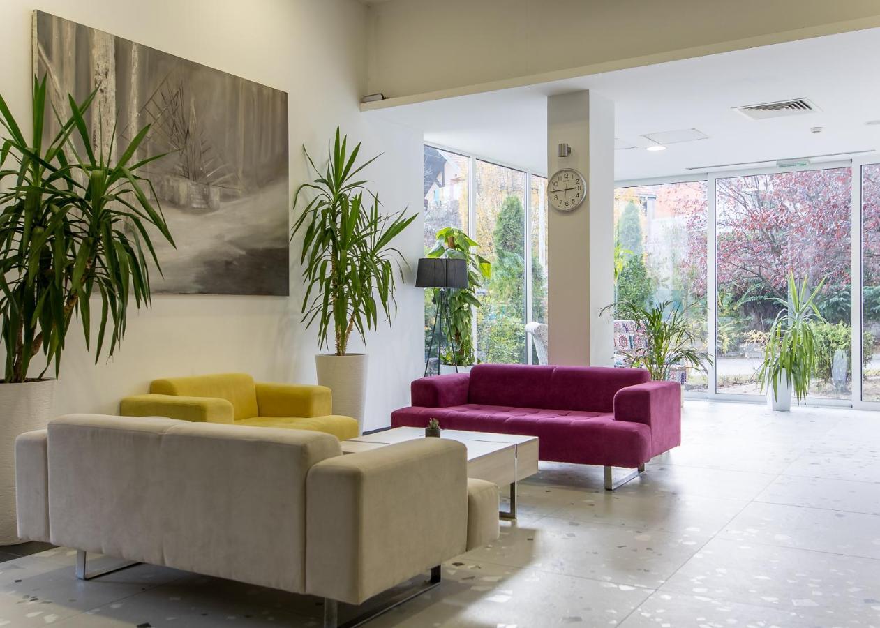 Hotel Omni Valjevo Luaran gambar