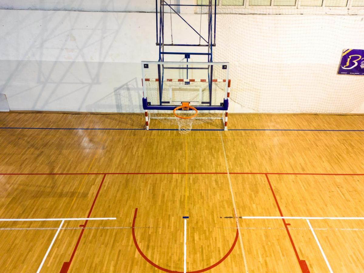 Hotel Omni Valjevo Luaran gambar