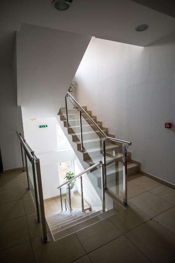 Hotel Omni Valjevo Luaran gambar