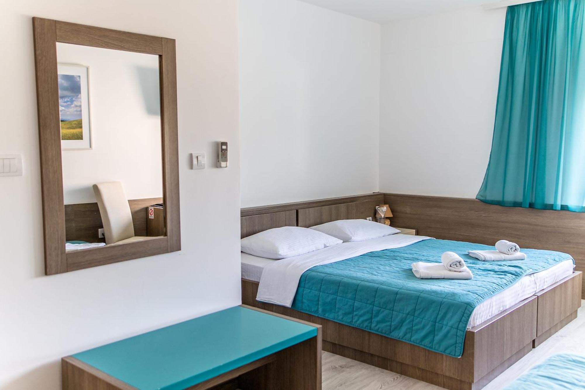 Hotel Omni Valjevo Luaran gambar