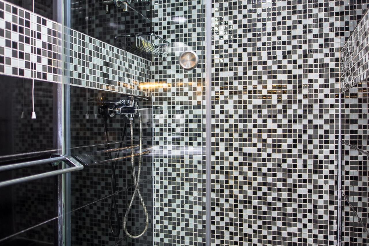 Hotel Omni Valjevo Luaran gambar