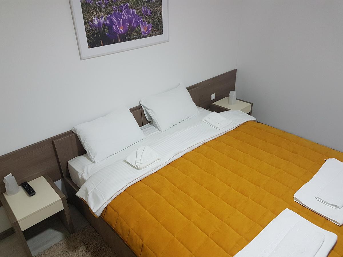 Hotel Omni Valjevo Luaran gambar
