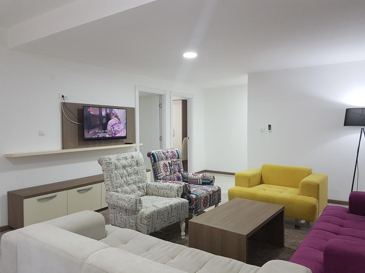 Hotel Omni Valjevo Luaran gambar