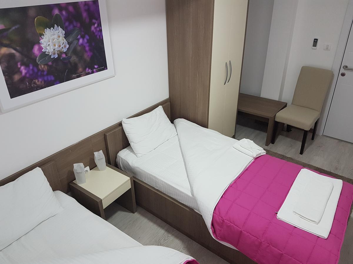 Hotel Omni Valjevo Luaran gambar
